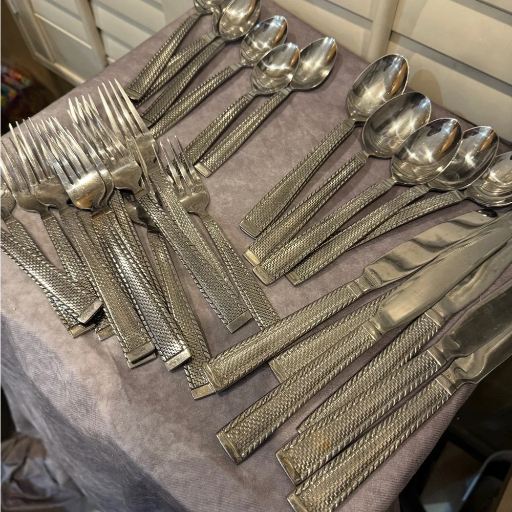 Cambridge Woven flatware, Elegant Silver Cutlery Set 30‎ pieces